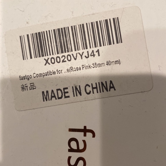 Rose pink Apple Watch band. - Picture 4 of 5